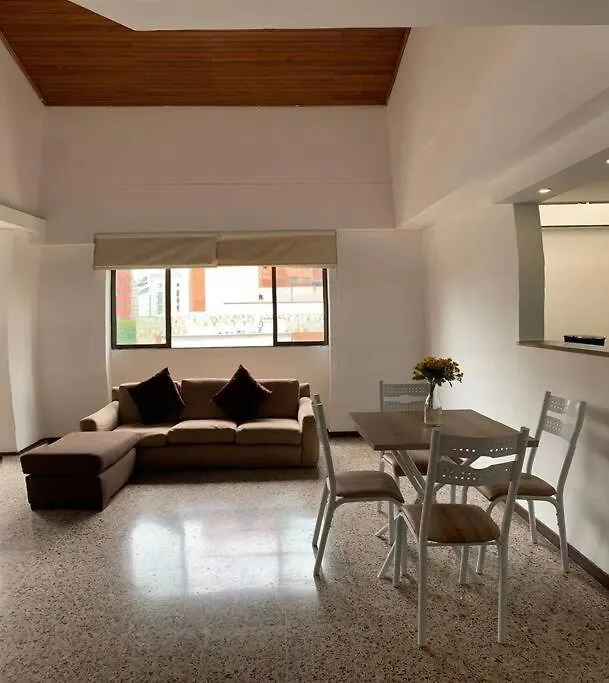 Penthouse Perfection: El Penon Lägenhet Cali